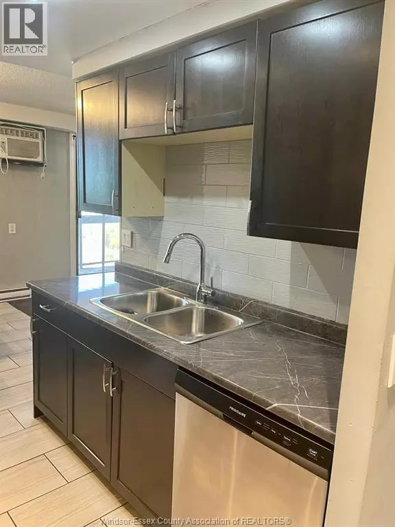Windsor, ON N9A7A2,150 PARK ST West #2613