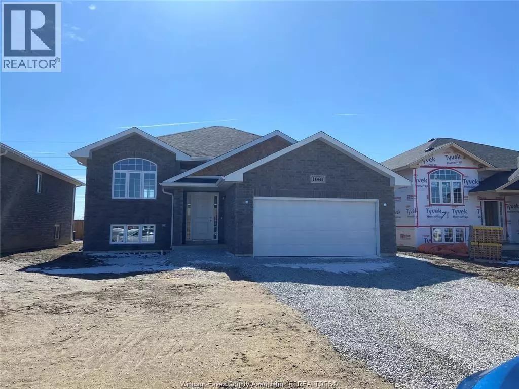 Lakeshore, ON N0R1A0,1061 ASPEN RIDGE CRESCENT