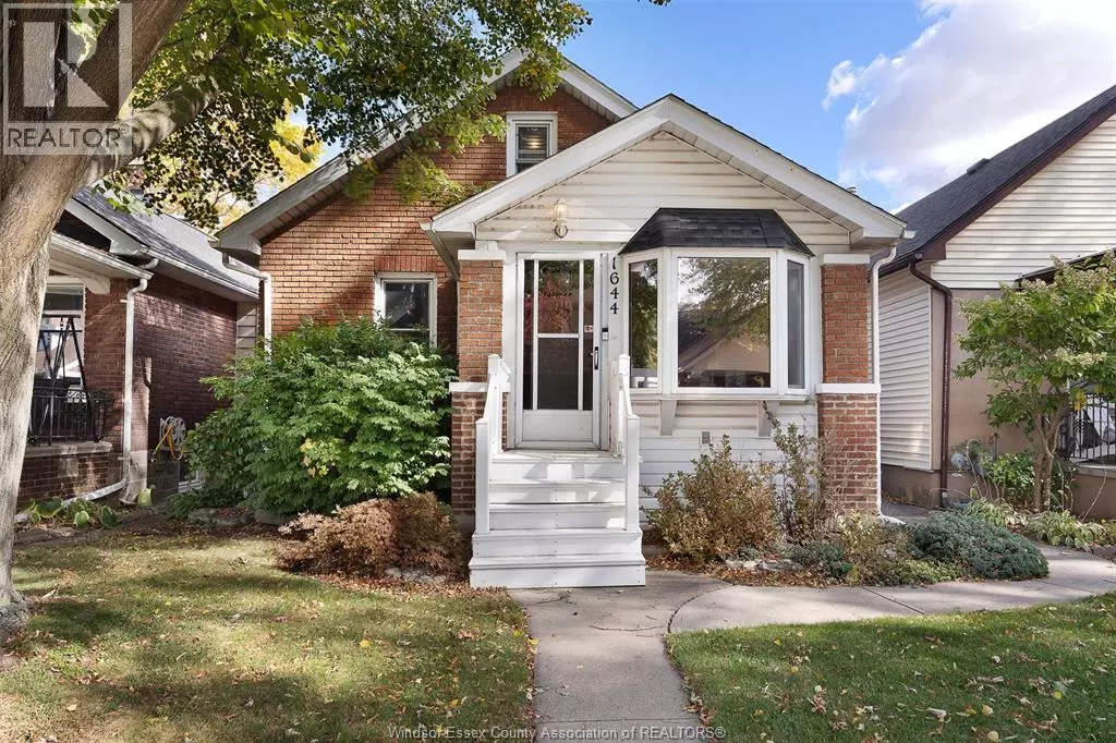 Windsor, ON N8X4E6,1644 MARENTETTE
