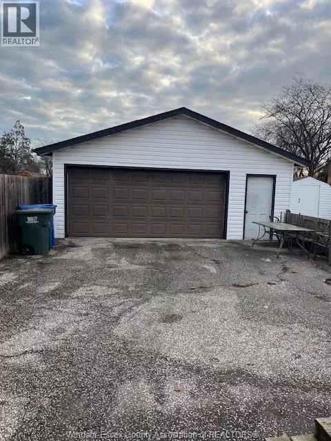 Windsor, ON N8R1L5,2930 FOREST GLADE DRIVE