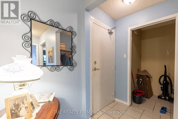 London, ON N6E3B8,1096 Jalna BLVD #81