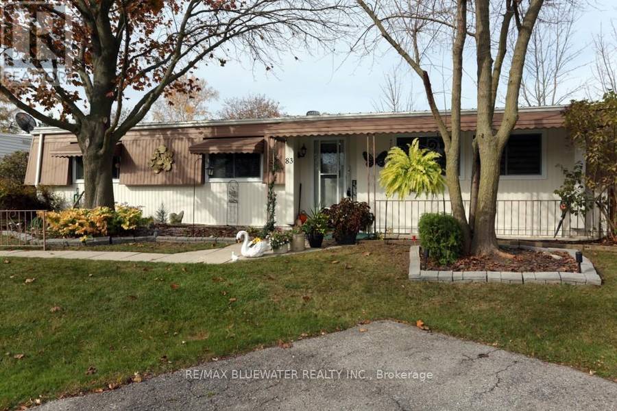 83 DUNES DRIVE, Lambton Shores (grand Bend), ON N0M1T0