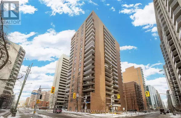 475 LAURIER AVE West #702, Ottawa, ON K1R7X1