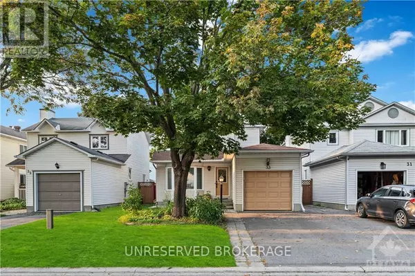 33 SARRAZIN WAY, Barrhaven (7703 - Barrhaven - Cedargrove/fraserdale), ON K2J4A5