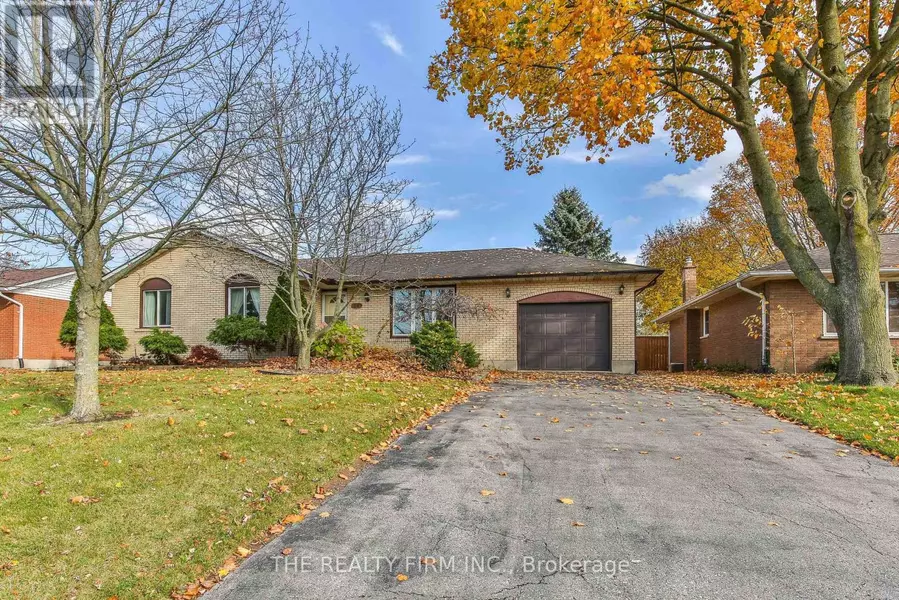 34 WOODCOCK DRIVE, Tillsonburg, ON N4G4M2