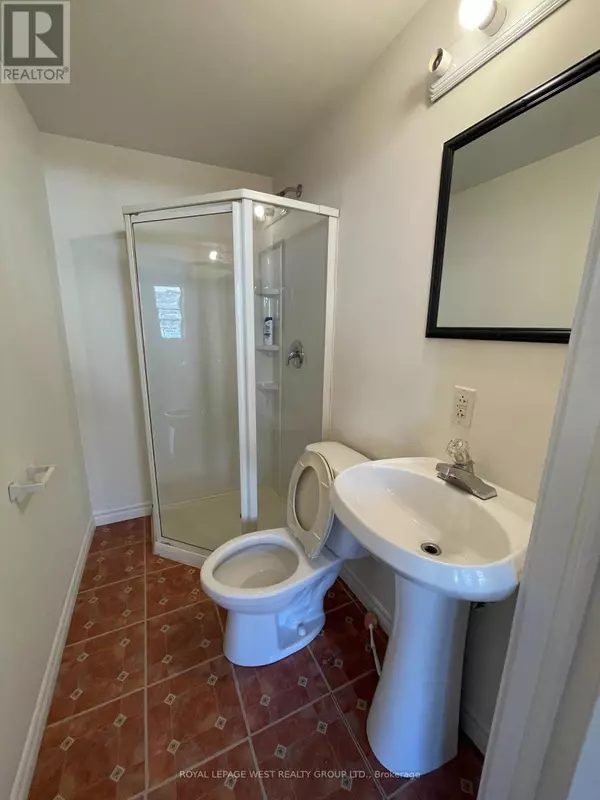 Huntsville (chaffey), ON P1H2C6,3 Brunel RD #Office1