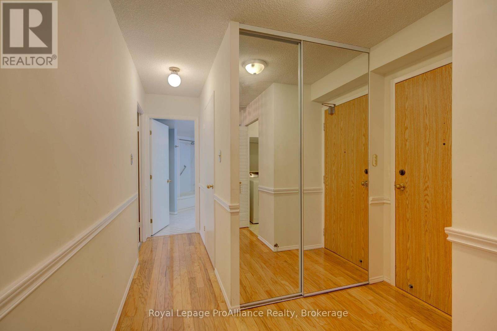 Kingston (central City East), ON K7L2Y7,185 Ontario ST #602