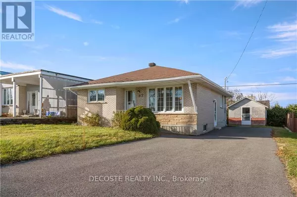 North Glengarry, ON K0C1A0,67 VICTORIA STREET W