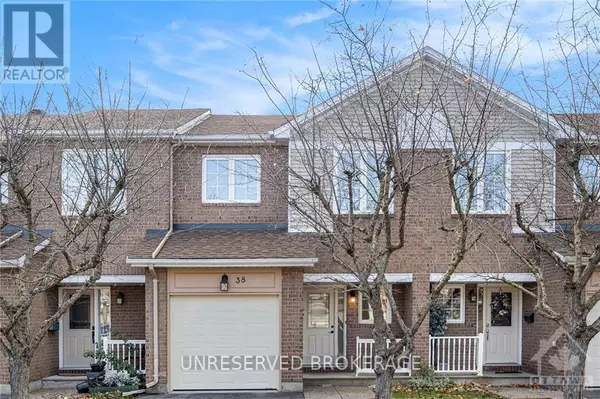 38 STONEBRIAR DRIVE, Ottawa, ON K2G5X9