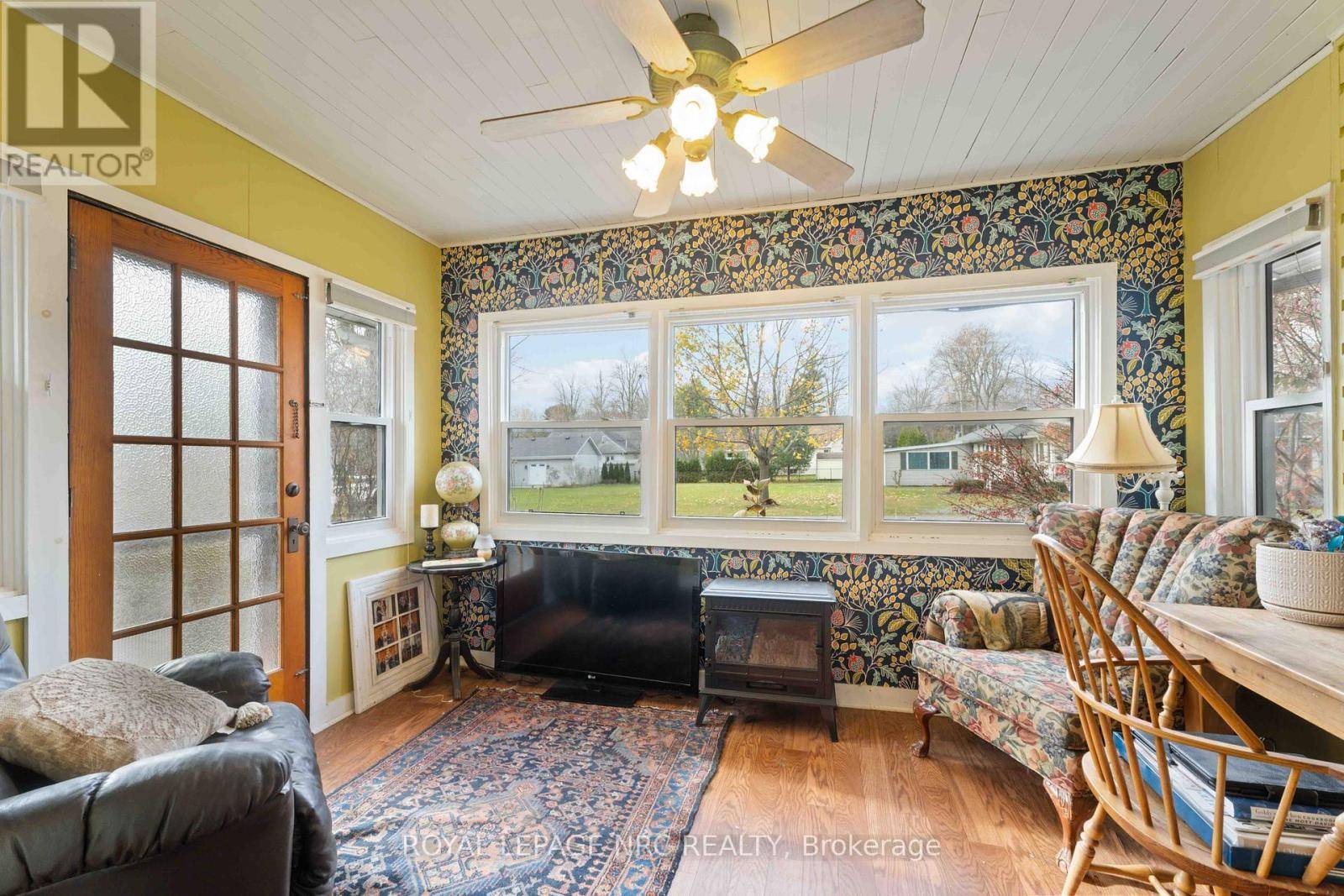 Fort Erie (crystal Beach), ON L0S1B0,350 ROSEWOOD AVENUE