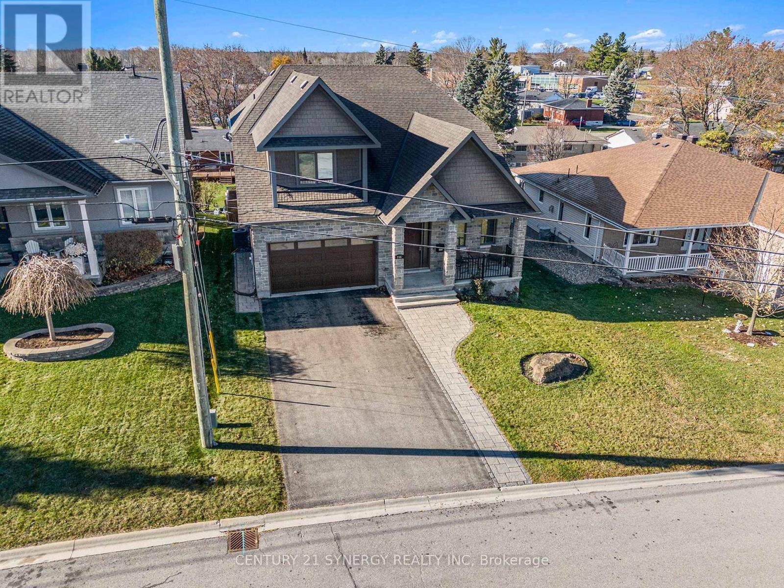 Smiths Falls, ON K7A5M3,246 LERA STREET