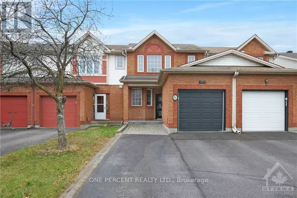 92 CARWOOD CIRCLE, Ottawa, ON K1K4V5