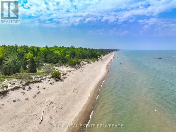 Lambton Shores (grand Bend), ON N0M1T0,9919 PINERY LANE