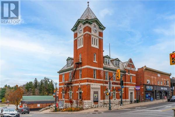 Bracebridge (macaulay), ON P1L2B2,49 MANITOBA ST #201