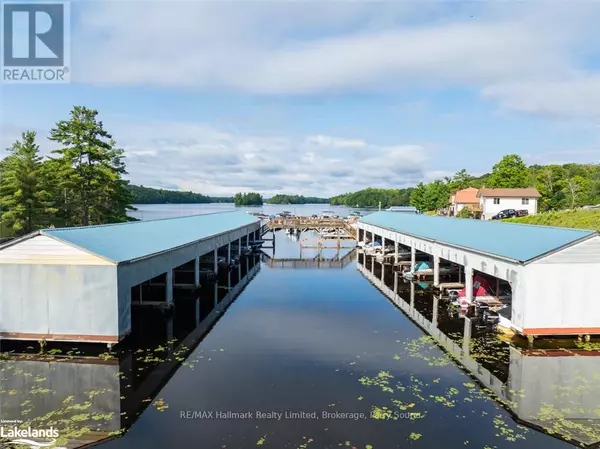 The Archipelago, ON P0C1H0,317 HEALEY LAKE ROAD