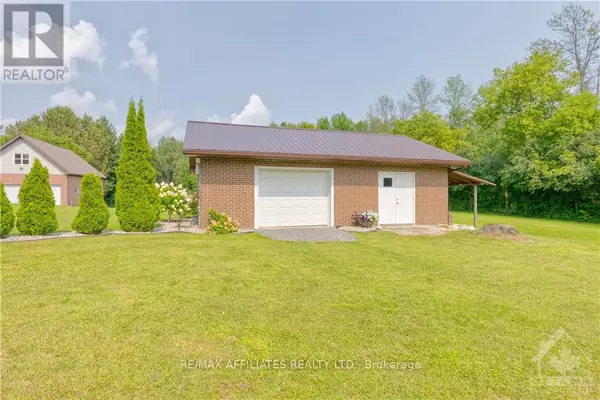 Rideau Lakes, ON K0G1E0,157 PERTH STREET