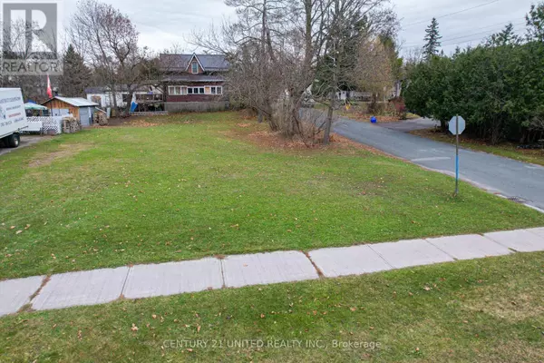 Smith-ennismore-lakefield (lakefield), ON K0L2H0,128 CONCESSION STREET