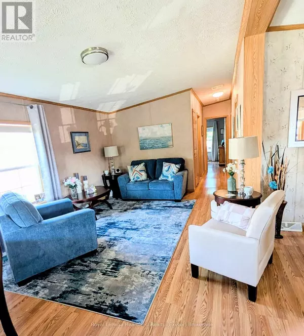 Strathroy-caradoc (se), ON N7G3P4,20 GEORGE STREET