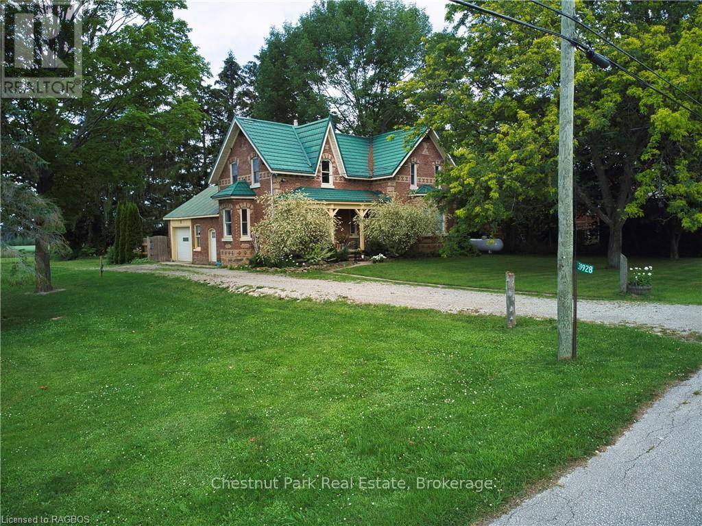Georgian Bluffs, ON N0H1S0,319928 KEMBLE ROCK ROAD