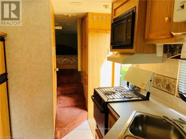 Northern Bruce Peninsula, ON N0H2R0,9 TAMARAC RD #20