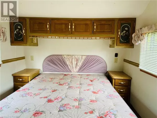 Northern Bruce Peninsula, ON N0H2R0,9 TAMARAC RD #22