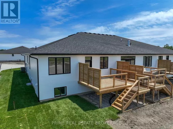 Lambton Shores (grand Bend), ON N0M1T0,2 Coastal CRES #55