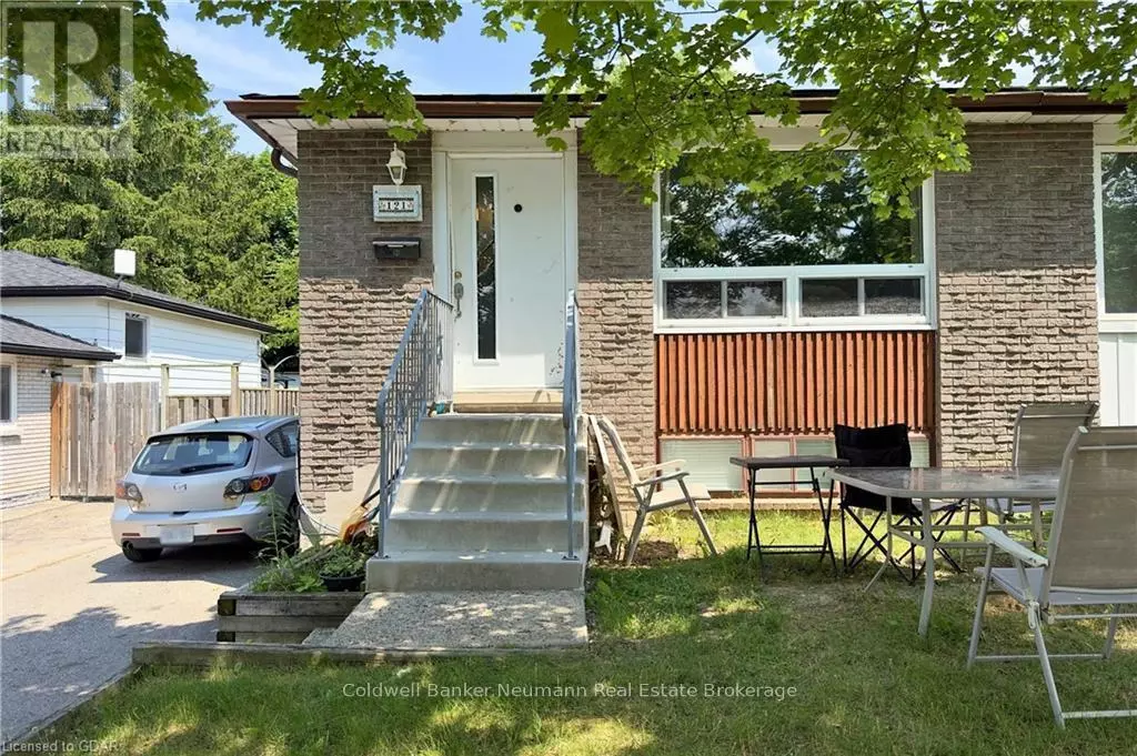 Guelph (college), ON N1G2V5,121 CONROY CRESCENT