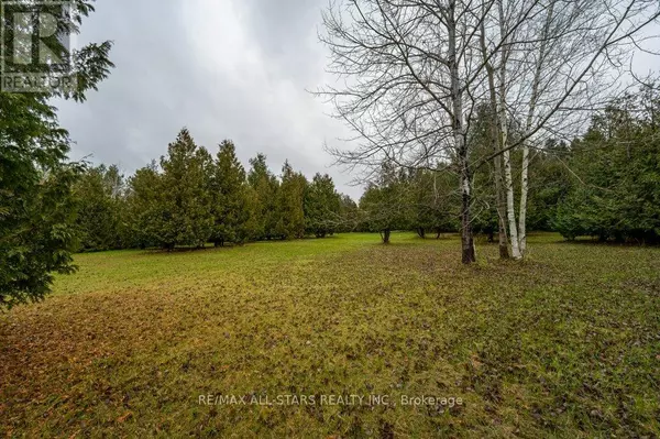 Kawartha Lakes, ON K0L2W0,32 KENEDON DRIVE