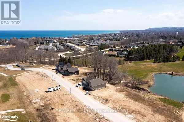 Meaford, ON N4L1L8,8 HILTON LN #30