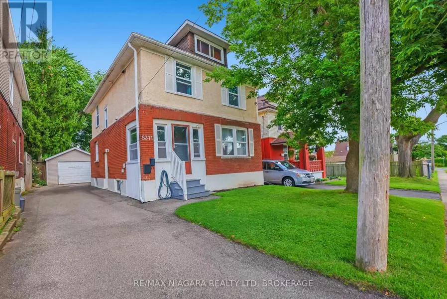 5371 HURON STREET, Niagara Falls, ON L2E2K5