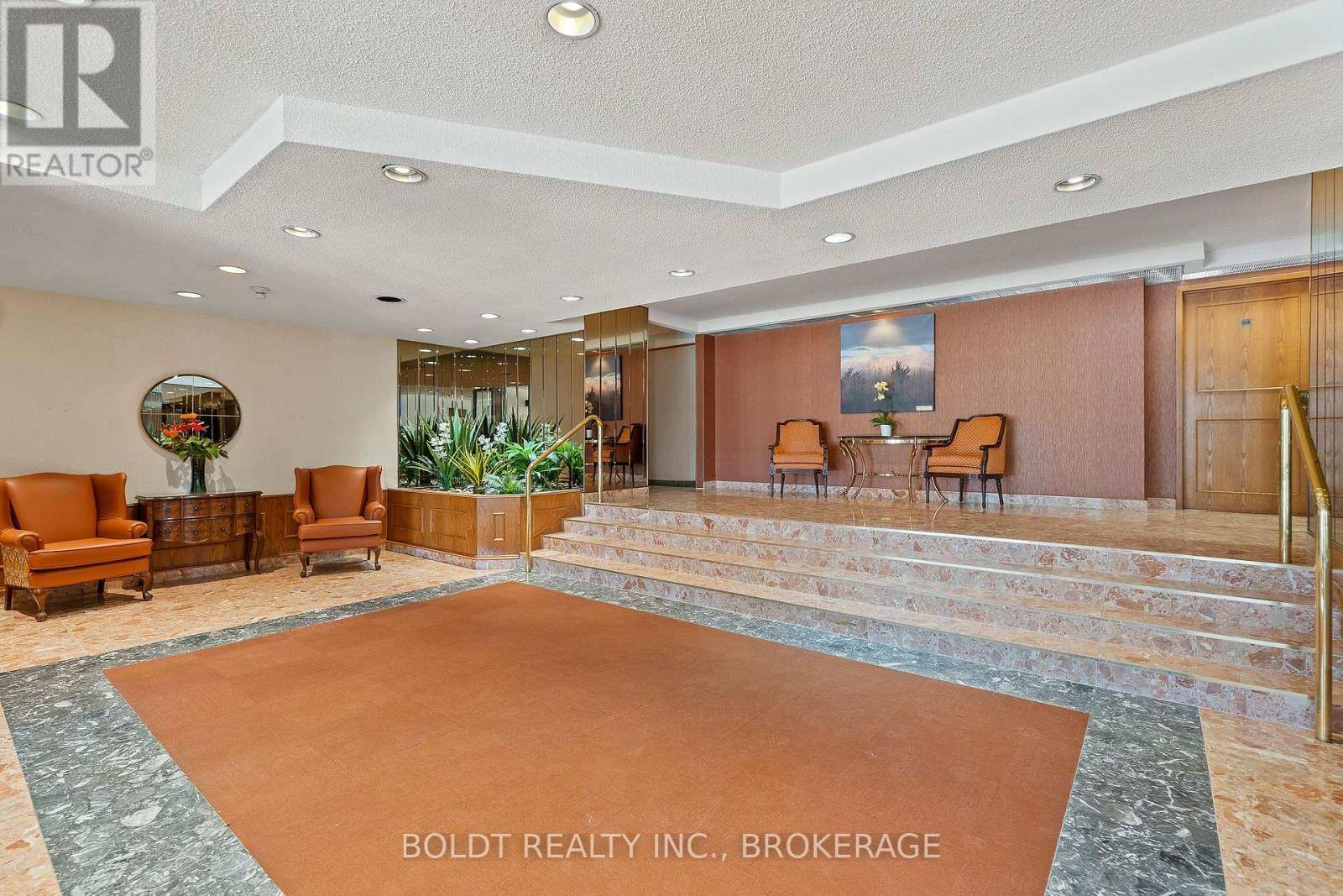 St. Catharines (glendale/glenridge), ON L2T4A4,3 TOWERING HEIGHTS BLVD #1001