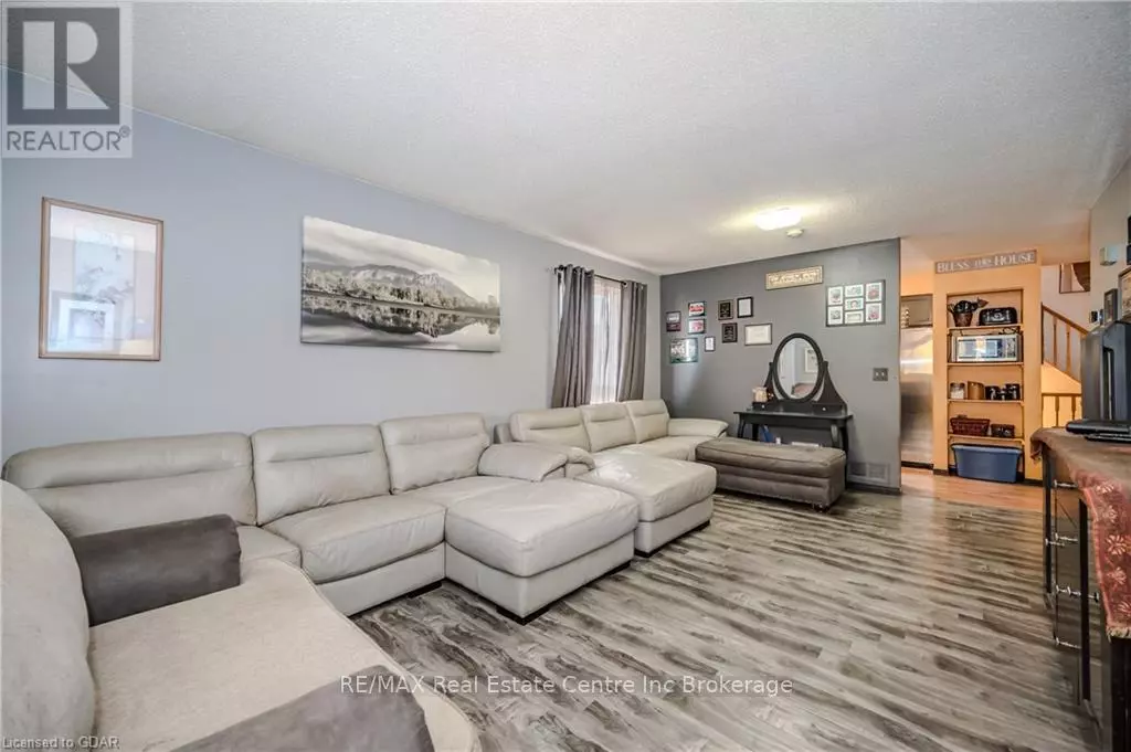 Guelph (grange Hill East), ON N1E7A4,400 STARWOOD DRIVE