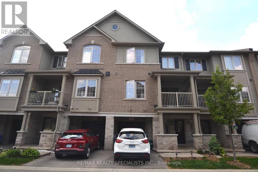 215 Dundas ST East #17, Hamilton (waterdown), ON L9H7E2