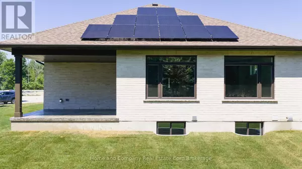 Bluewater (bayfield), ON N0M1G0,61 DEER RIDGE LANE