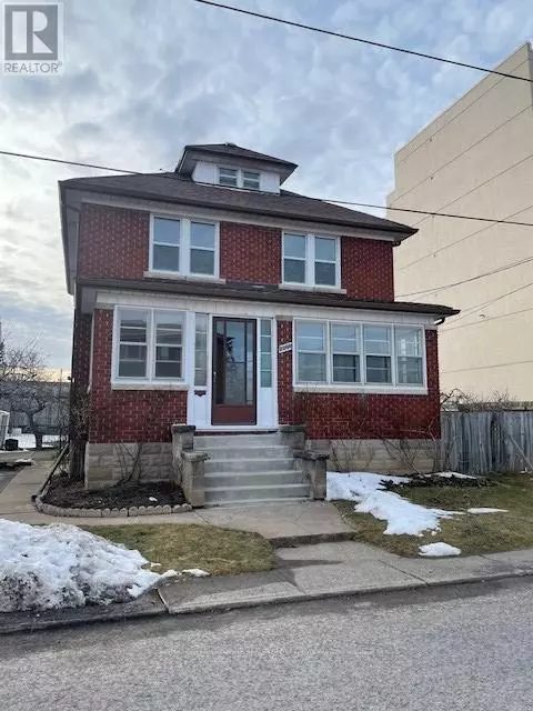 5925 GREY AVENUE, Niagara Falls, ON L2G4B2