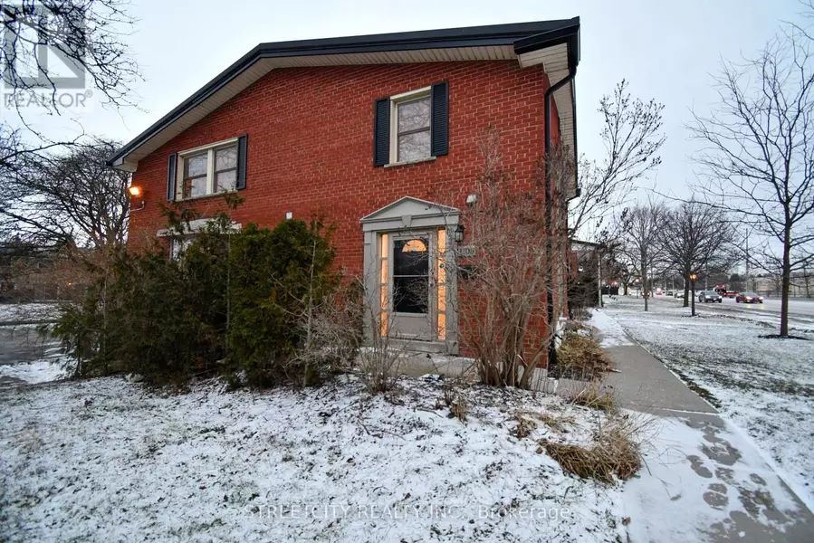 1105 OXFORD STREET W, London, ON N6H1V6