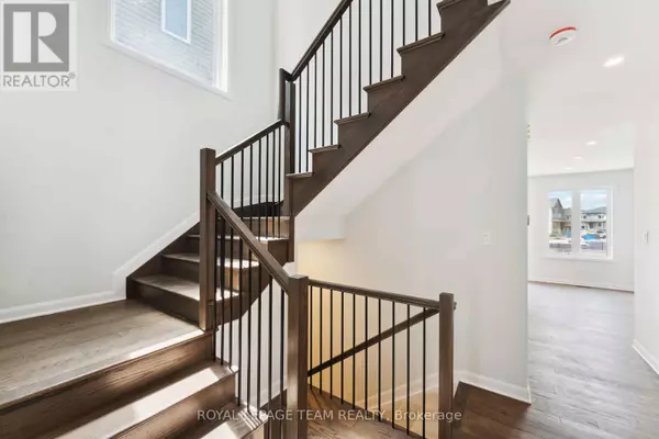 Ottawa, ON K2V0V2,5045 ABBOTT STREET E