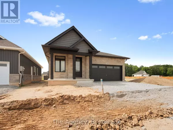 Pelham (fonthill), ON L0S1E1,34 MARIE STREET