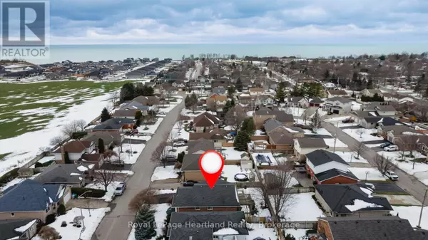 Goderich (goderich Town), ON N7A4K8,48 LEE CRESCENT