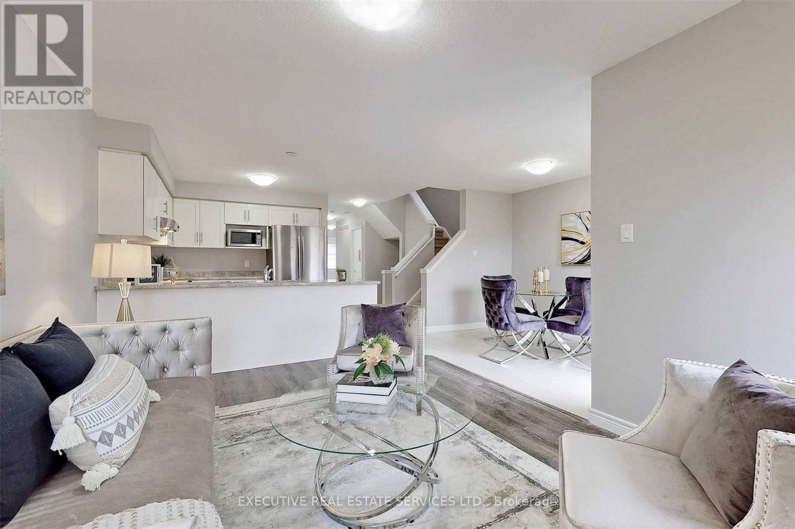 Guelph (kortright East), ON N1G0A8,9 MCCANN STREET