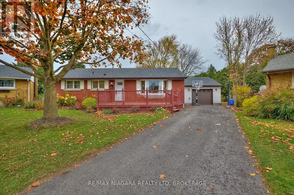 Niagara Falls (206 - Stamford), ON L2J2X8,3283 KENWOOD COURT