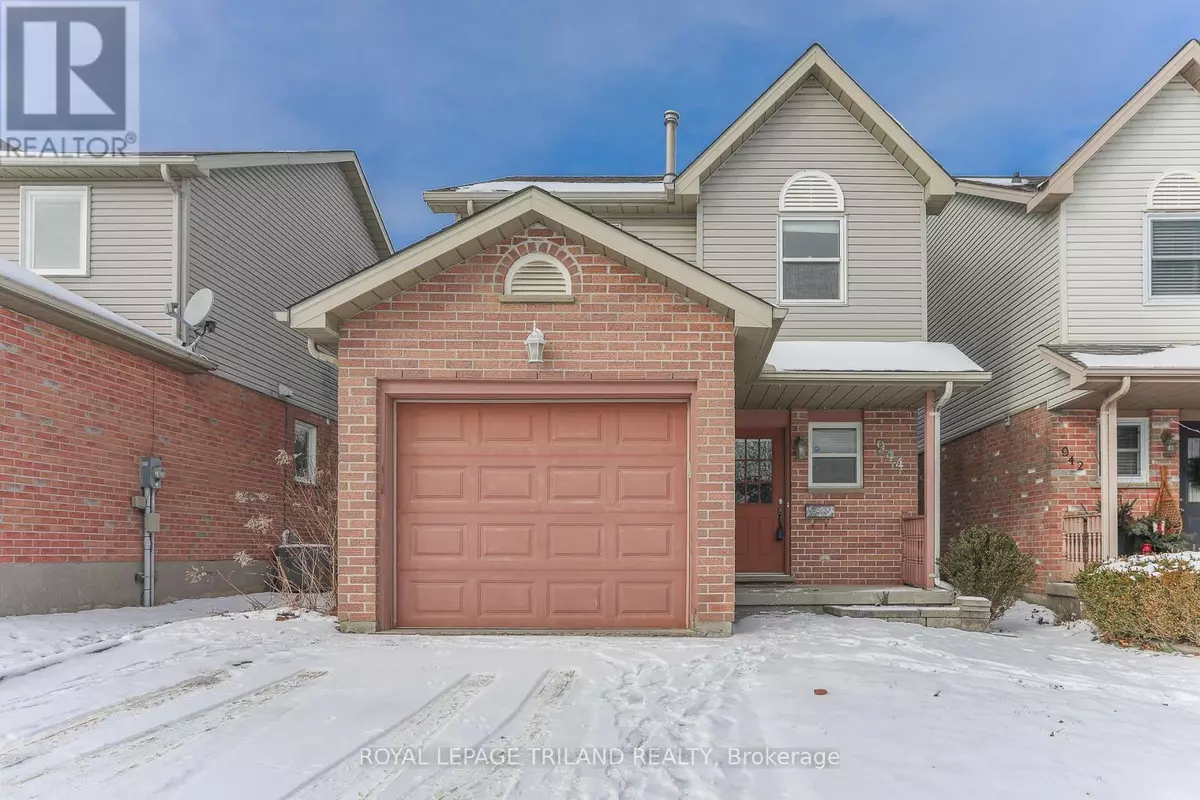 London, ON N6G4Z6,944 THISTLEDOWN WAY