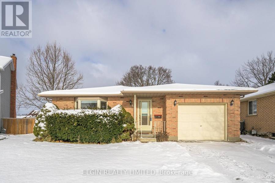 47 RICKWOOD PLACE, St. Thomas, ON N5R5Z4