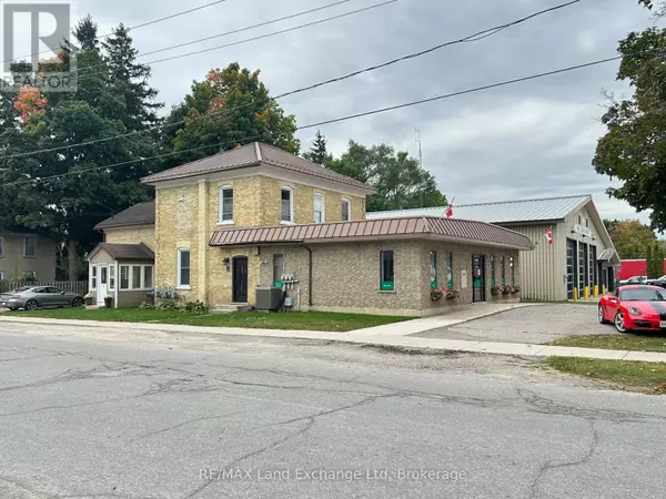 North Huron (wingham), ON N0G2W0,8 ALFRED STREET E