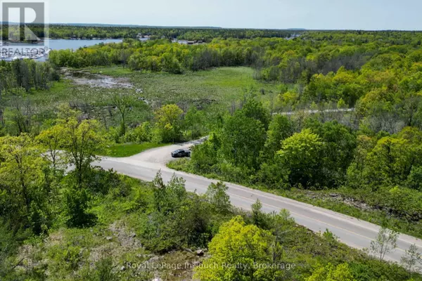 Georgian Bay (baxter), ON L0K1S0,446 SOUTH BAY ROAD