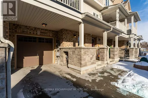 Hamilton (waterdown), ON L8B0Y3,54 Nisbet BLVD #25