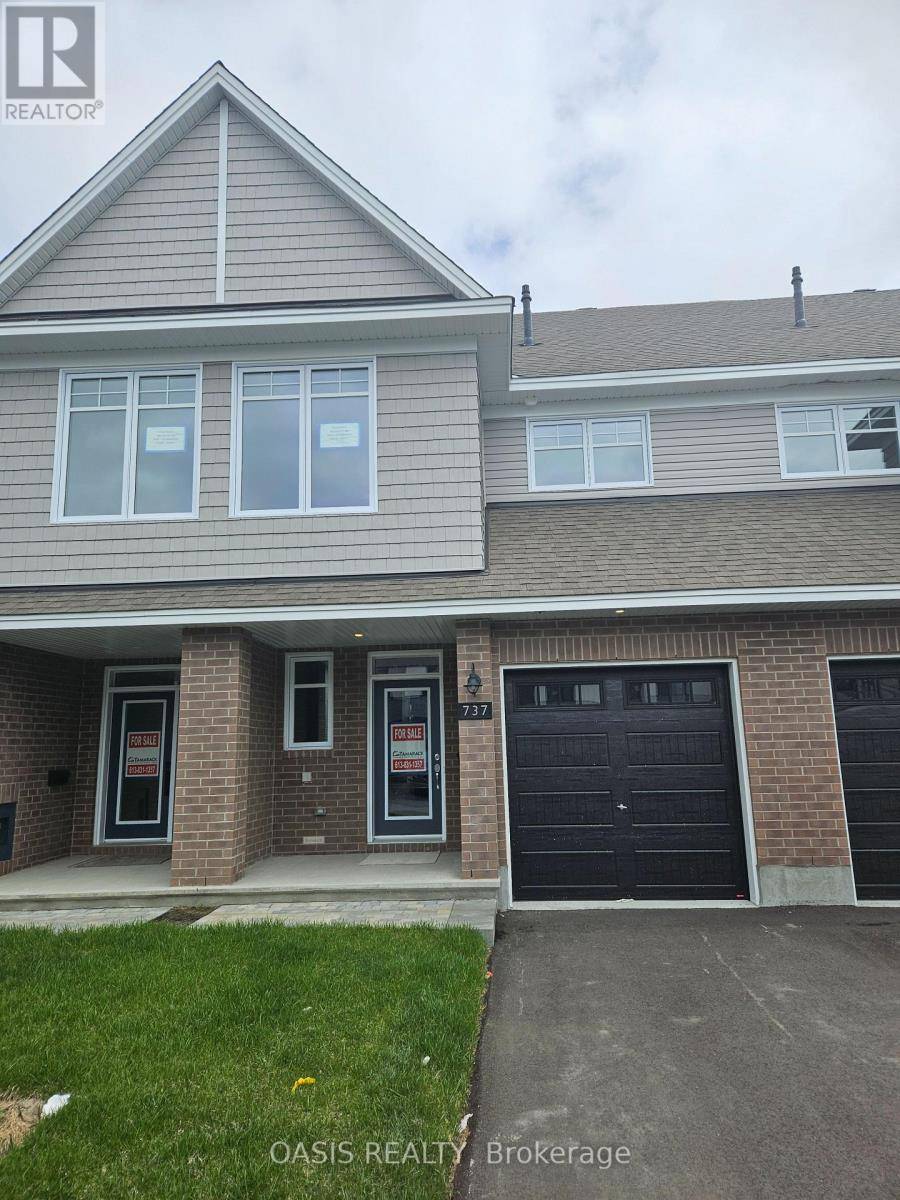 737 MAVERICK CRESCENT, Ottawa, ON K2S2X1