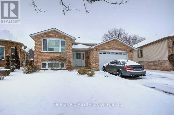 29 BATSON CRESCENT, Brantford, ON N3R7W8