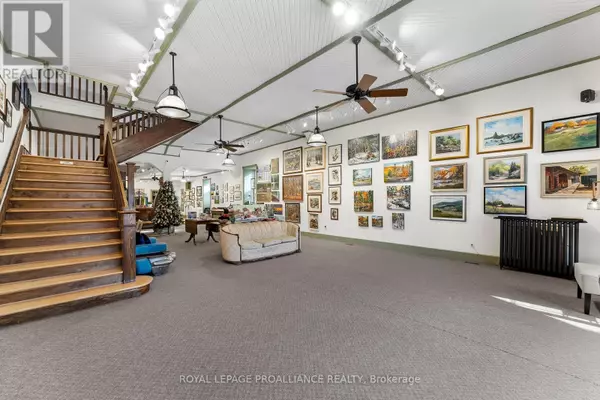 Tweed (tweed (village)), ON K0K3J0,345 VICTORIA STREET N