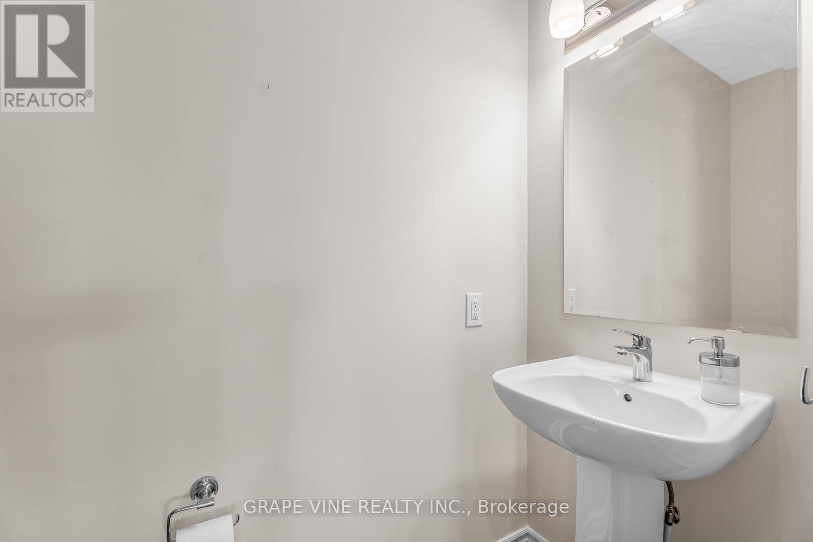 Ottawa, ON K2J6G8,46 KNOCKADERRY CRESCENT